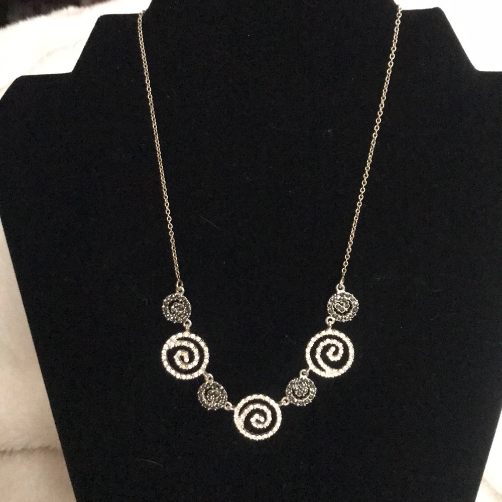 Crystal necklace *NWOT*